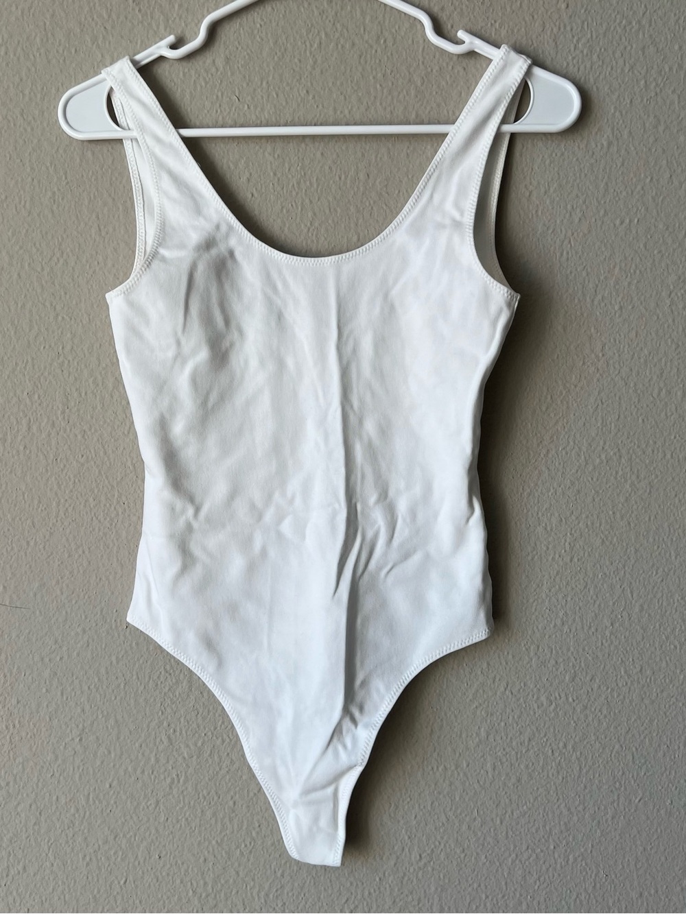 Aritzia Wilfred Free Classic White Bodysuit